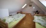 Schlafzimmer untern Dach